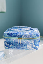 Load image into Gallery viewer, LUXE GLOSS TOP HANDLE - BLUE PAISLEY *NEW!
