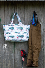 Load image into Gallery viewer, Tote Bag - Puffer Tote - Hit the Slopes
