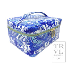 Load image into Gallery viewer, LUXE GLOSS TOP HANDLE - BLUE PAISLEY
