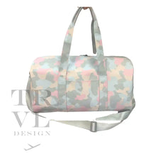 Load image into Gallery viewer, WEEKENDER - CAMO PINK MULTI
