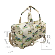 Load image into Gallery viewer, Weekender Gift Set - Duffel And Hanging Bag Wild Horses
