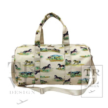 Load image into Gallery viewer, Weekender Gift Set - Duffel And Hanging Bag Wild Horses
